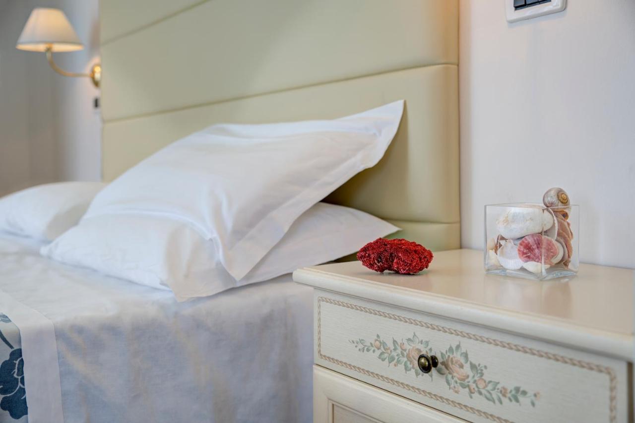Hotel Carlton Beach Rimini Exterior foto
